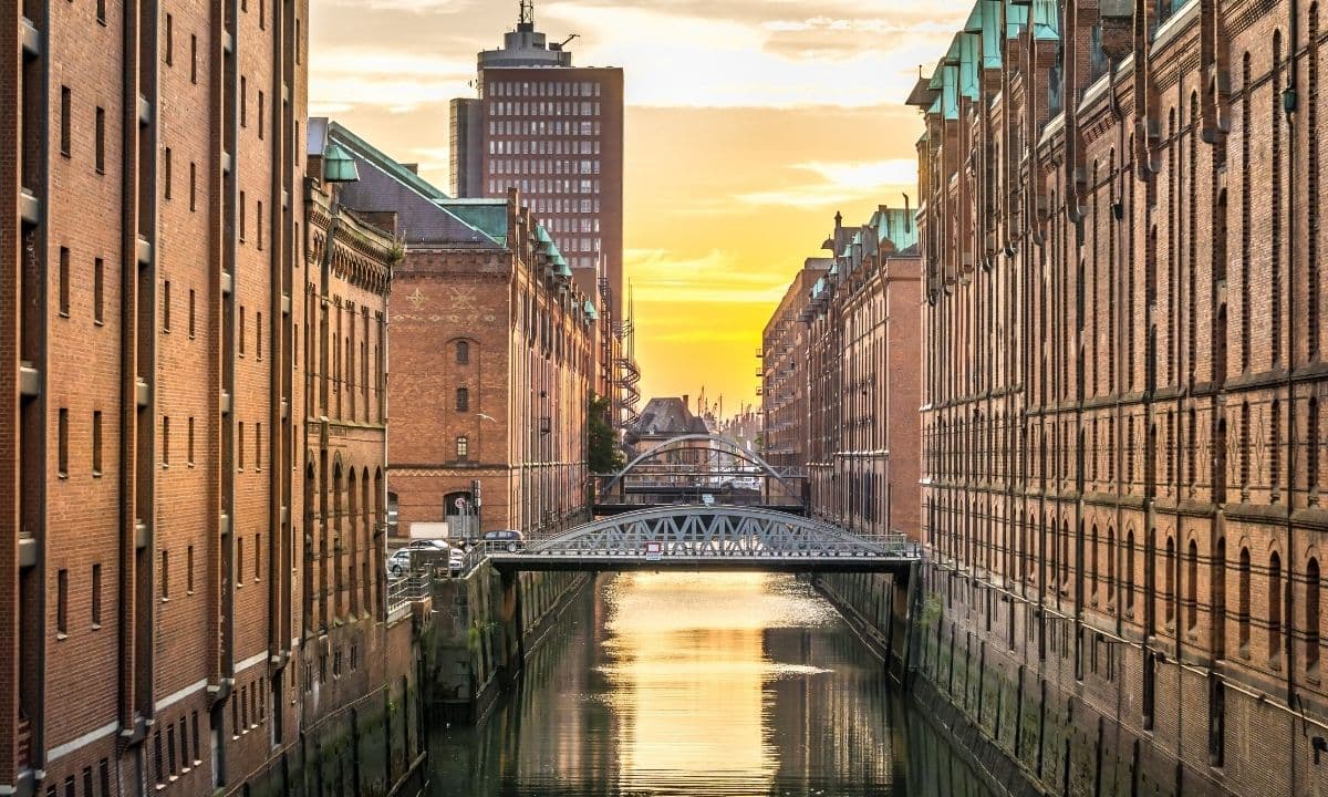 Business-Glasfaser in Hamburg – Verfügbarkeit für Ihren Unternehmensstandort prüfen