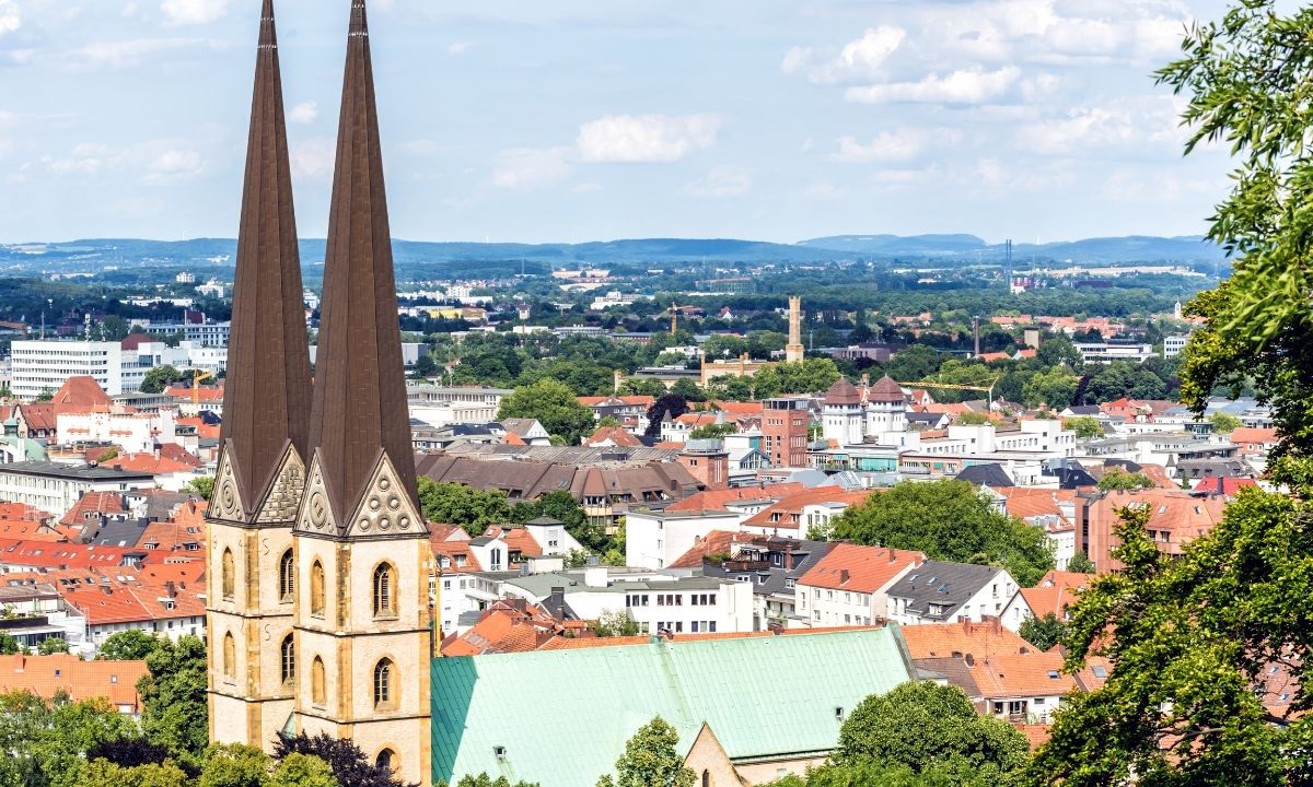 Business-Glasfaser in Bielefeld – Verfügbarkeit für Ihren Unternehmensstandort prüfen