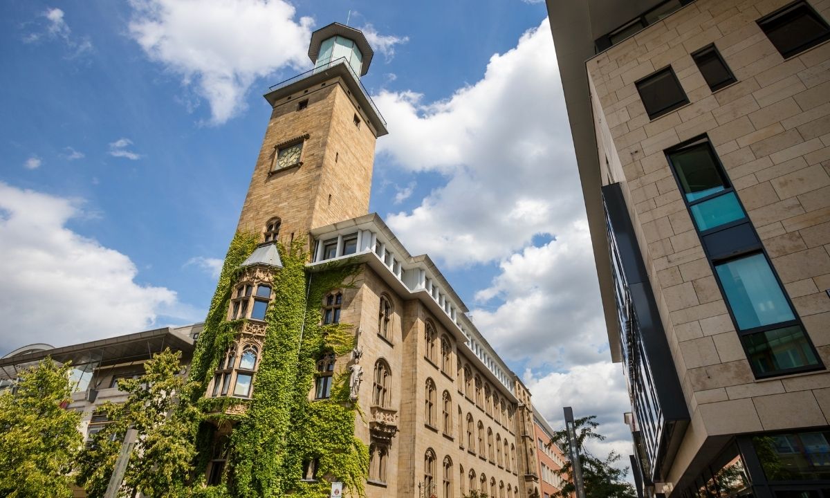 Business-Glasfaser in Hagen – Verfügbarkeit für Ihren Unternehmensstandort prüfen