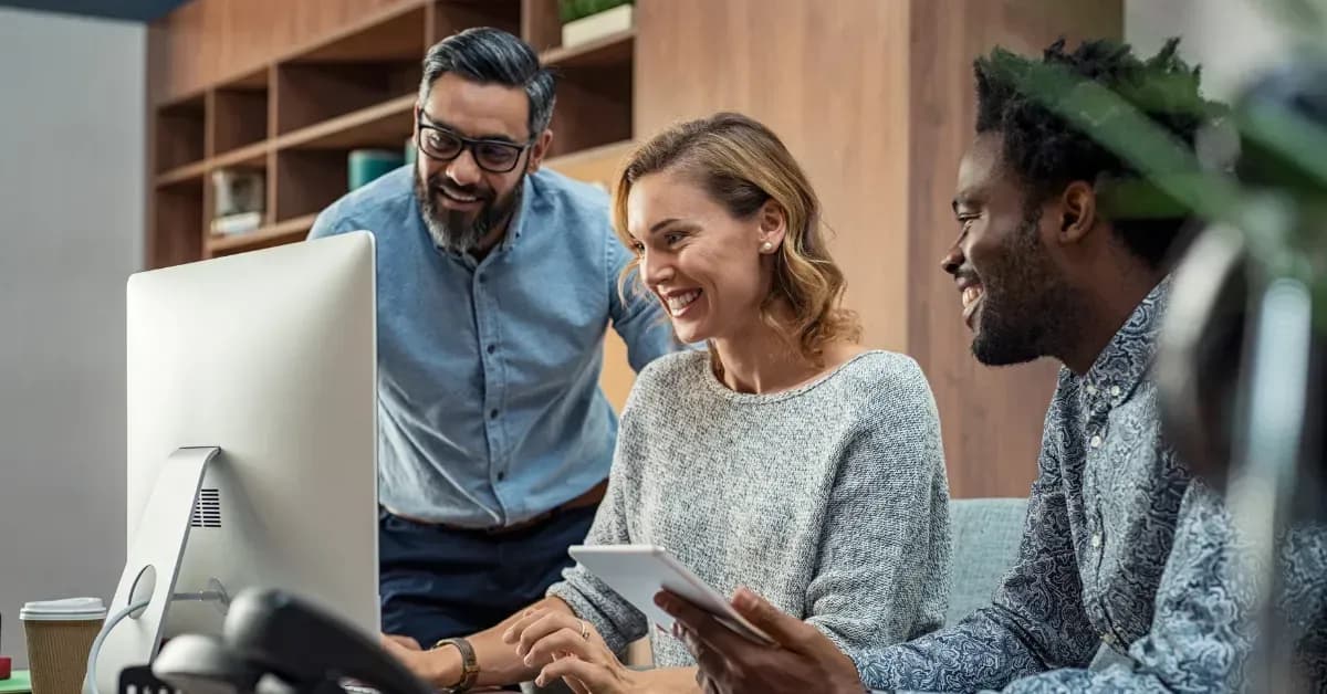 Premium Glasfaser für Unternehmen in München– ab 300 € im Monat, anbieterneutral vermittelt